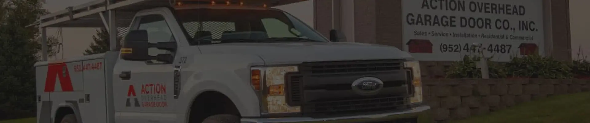 Action Overhead Service Truck